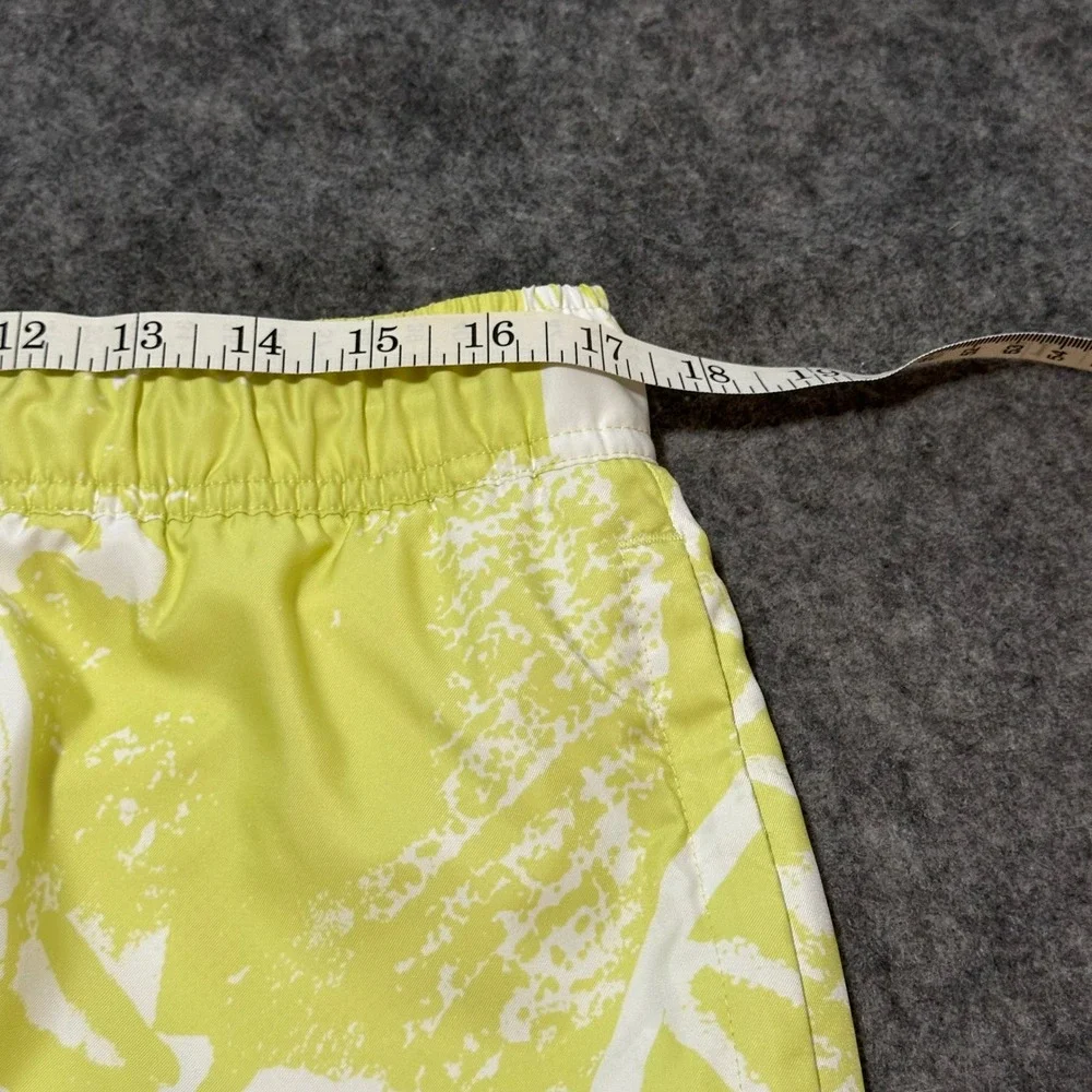 Jordan Flight Poolside Shorts Mens L Limelight Beach Streetwear Basketball